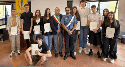 La cerimonia nell'aula consiliare di Suno