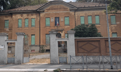 Amianto al liceo Casorati: presentato un esposto per “gravi irregolarità”