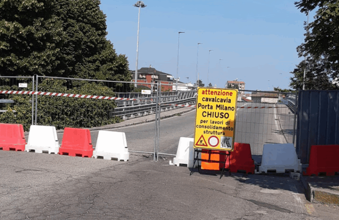 Cavalcavia Porta Milano chiuso, cambia la viabilità a Sant’Agabio: tre mesi di cantiere