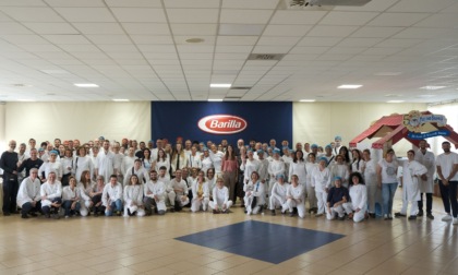 Mulino Bianco celebra i suoi 50 anni con i 300 dipendenti di Novara