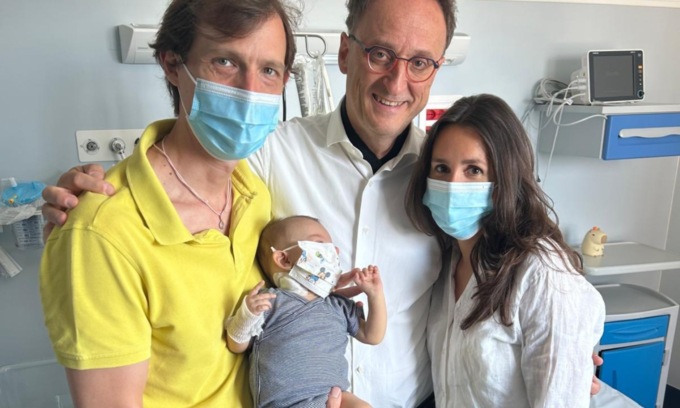 Intervento straordinario a Torino: mamma salva bimba di 6 mesi donandole una parte di fegato