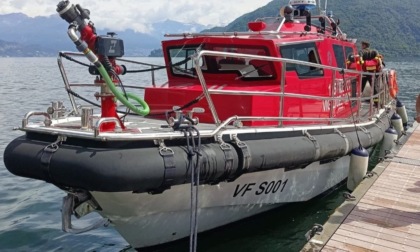 Due ragazze in acqua nei pressi dei Castelli di Cannero: salvate dai vigili del fuoco