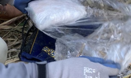 La Polizia sgomina sodalizio criminale con base a Lumellogno: giro di spaccio da 400mila euro mensili