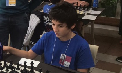 Il novarese Lorenzo Dago 15°, e imbattuto, al Campionato Italiano u12 di scacchi