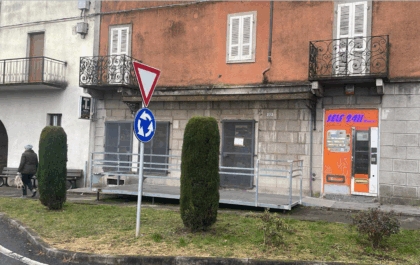 Boca, il comune si propone come mediatore per riaprire l’edicola in paese