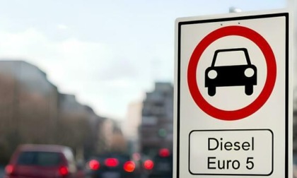 Niente blocco per i diesel Euro 5: anche a Novara si potrà circolare fino al 2026