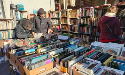 Dal 28 settembre torna a Galliate il mercatino dell'antiquariato "Il baule dei ricordi"