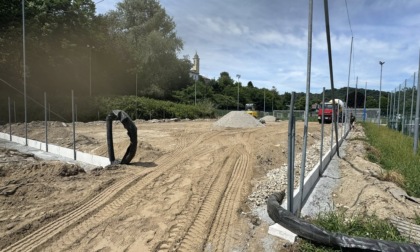 Un nuovo campetto da calcio in erba artificiale per l'Arona calcio