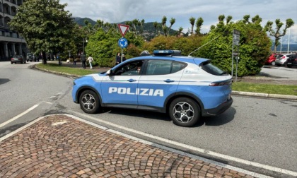 In giro con una bici elettrica rubata: donna denunciata dalla Polizia per ricettazione