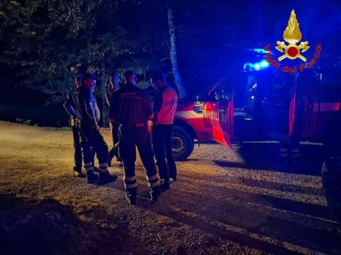 Perde i sensi durante un’escursione in Val Segnara: rintracciato e riportato a valle dai vigili del fuoco