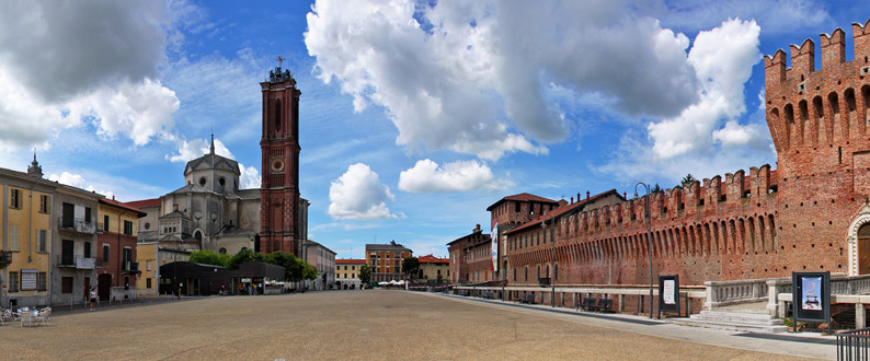 Il baule dei ricordi: il mercatino dell’antiquariato di Galliate