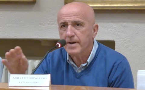 Borgomanero, dopo la frase shock in Consiglio comunale arriva la replica ufficiale del sindaco e della maggioranza