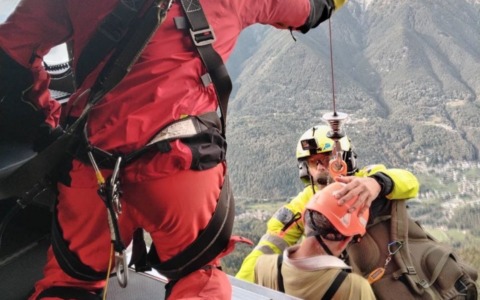 Cercatore di funghi si perde in Val Vigezzo: ritrovato dai vigili del fuoco