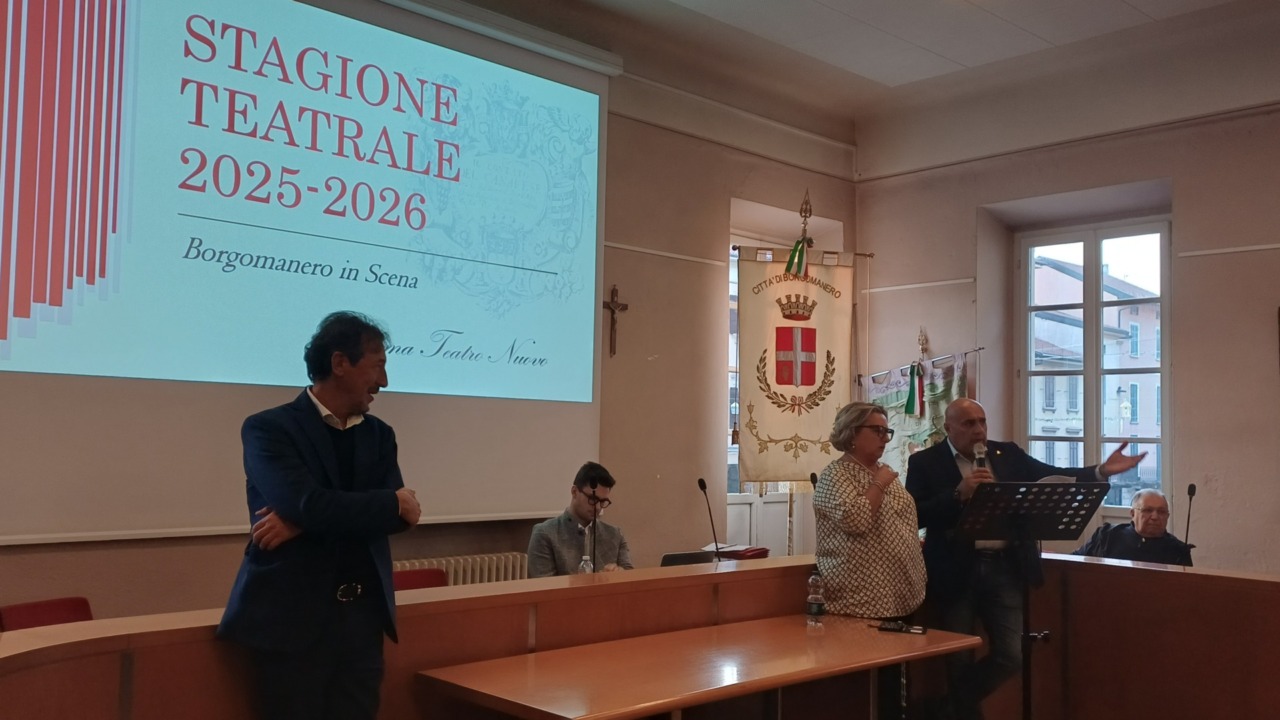 Presentata la stagione teatrale a Borgomanero: arrivano Marina Massironi, Raul Bova e Arturo Brachetti