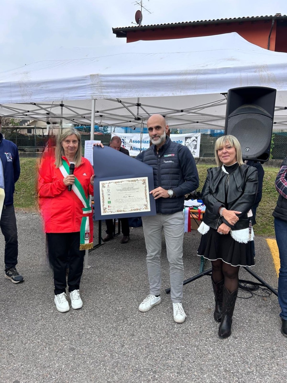 Il borgomanerese Ivan Strozzi premiato per l’impegno nel mondo agricolo