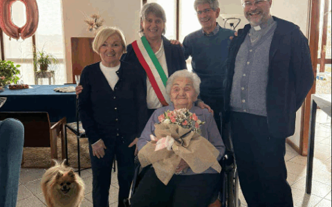 Briga Novarese festeggia la centenaria Pasqualina Paracchini