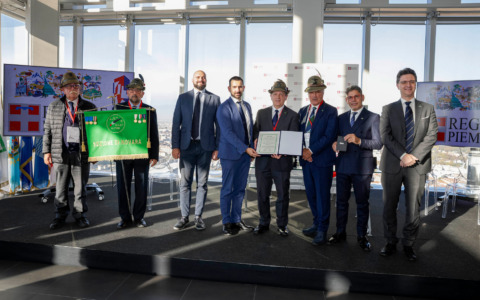 Agli Alpini di Novara il riconoscimento di “Ambasciatori per la tutela del patrimonio ambientale della nostra Regione”