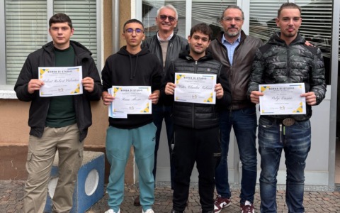 Consegnate a Borgomanero le borse di studio in memoria del prof Angelini
