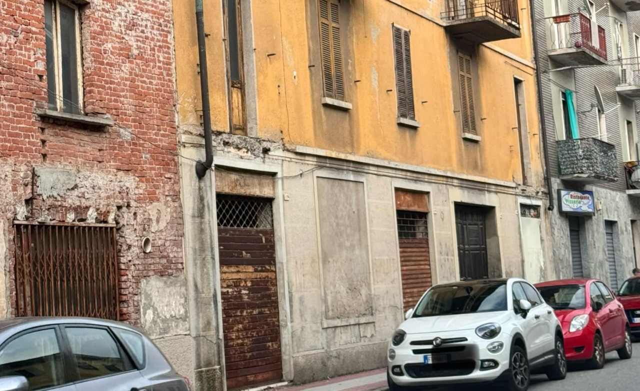Degrado e topi in corso Milano: Codacons denuncia, il sindaco fa chiarezza