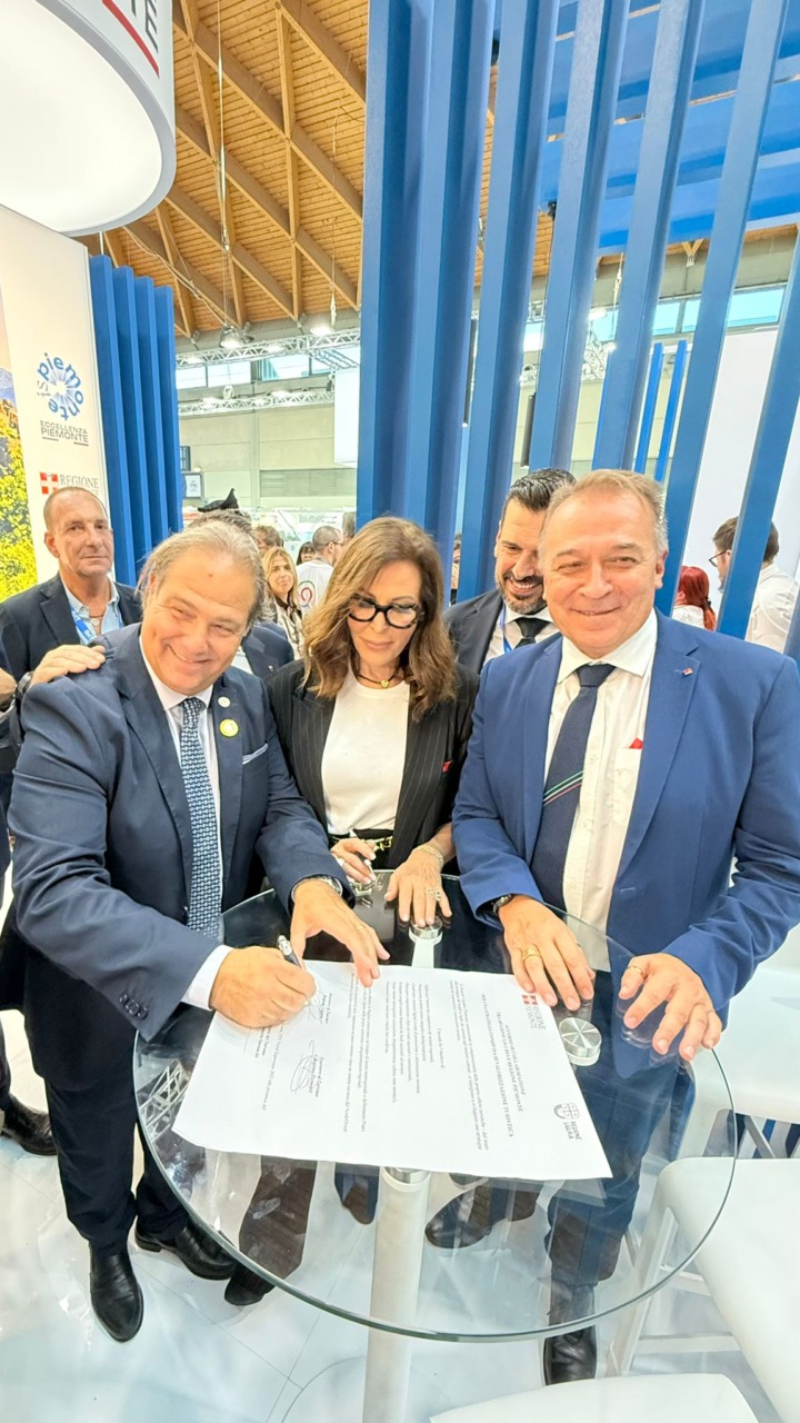 Turismo, firmato al TTG di Rimini l’accordo Piemonte-Liguria: nuovi progetti turistici comuni