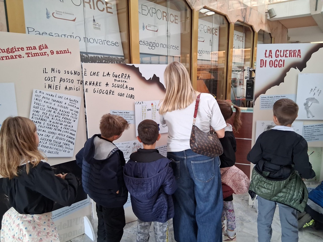 “Facciamo pace?!”: a Novara la mostra che dà voce ai bambini sulla guerra