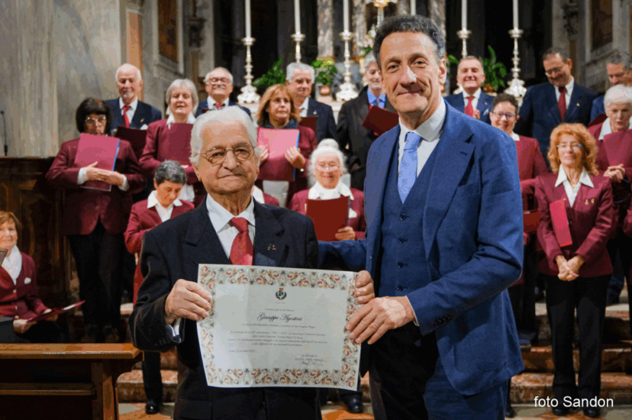 Arona ha celebrato i 60 anni della Schola Cantorum Lorenzo Perosi: “Un orgoglio della città”