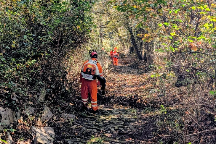 Pulizia straordinaria dei sentieri per Colazza e Tapigliano con l’Aib di Nebbiuno
