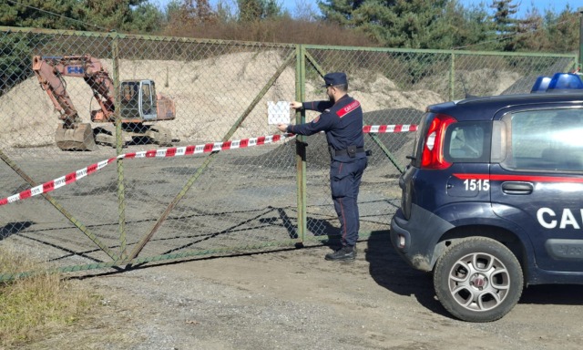 Gestione illecita di rifiuti: sequestrato impianto a Suno e terreno adibito a discarica a Barengo