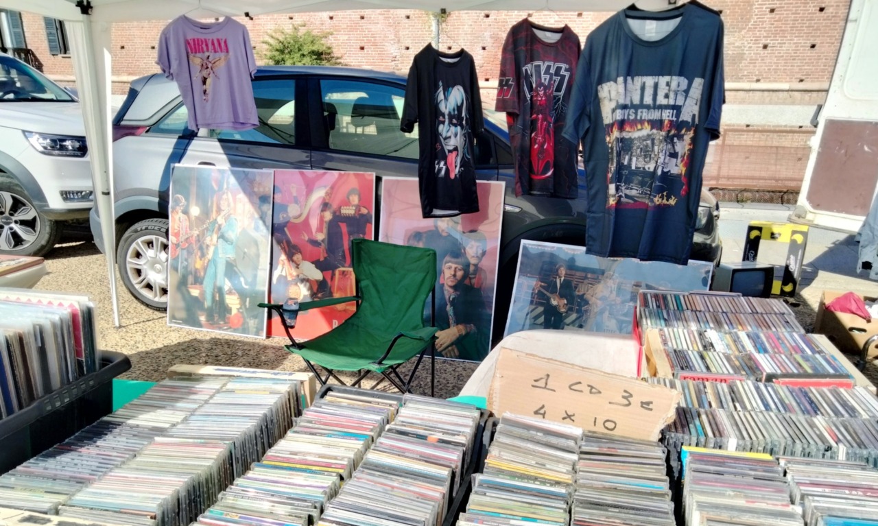 Torna Il Baule dei Ricordi – Mercatino dell’antiquariato e vintage a Galliate