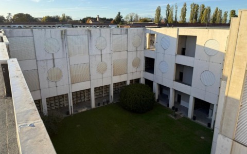 Novara, lavori in corso al cimitero: «Restituiamo dignità a un monumento a cielo aperto»