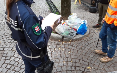 Galliate tolleranza zero contro l’inciviltà: tre cittadini identificati