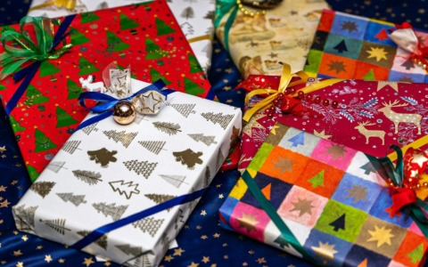 La guida ai regali per le feste: idee per sorprendere amici e familiari