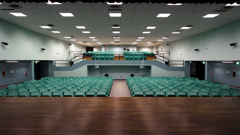 Il palazzo dei congressi ad Arona sarà riaperto nel 2026