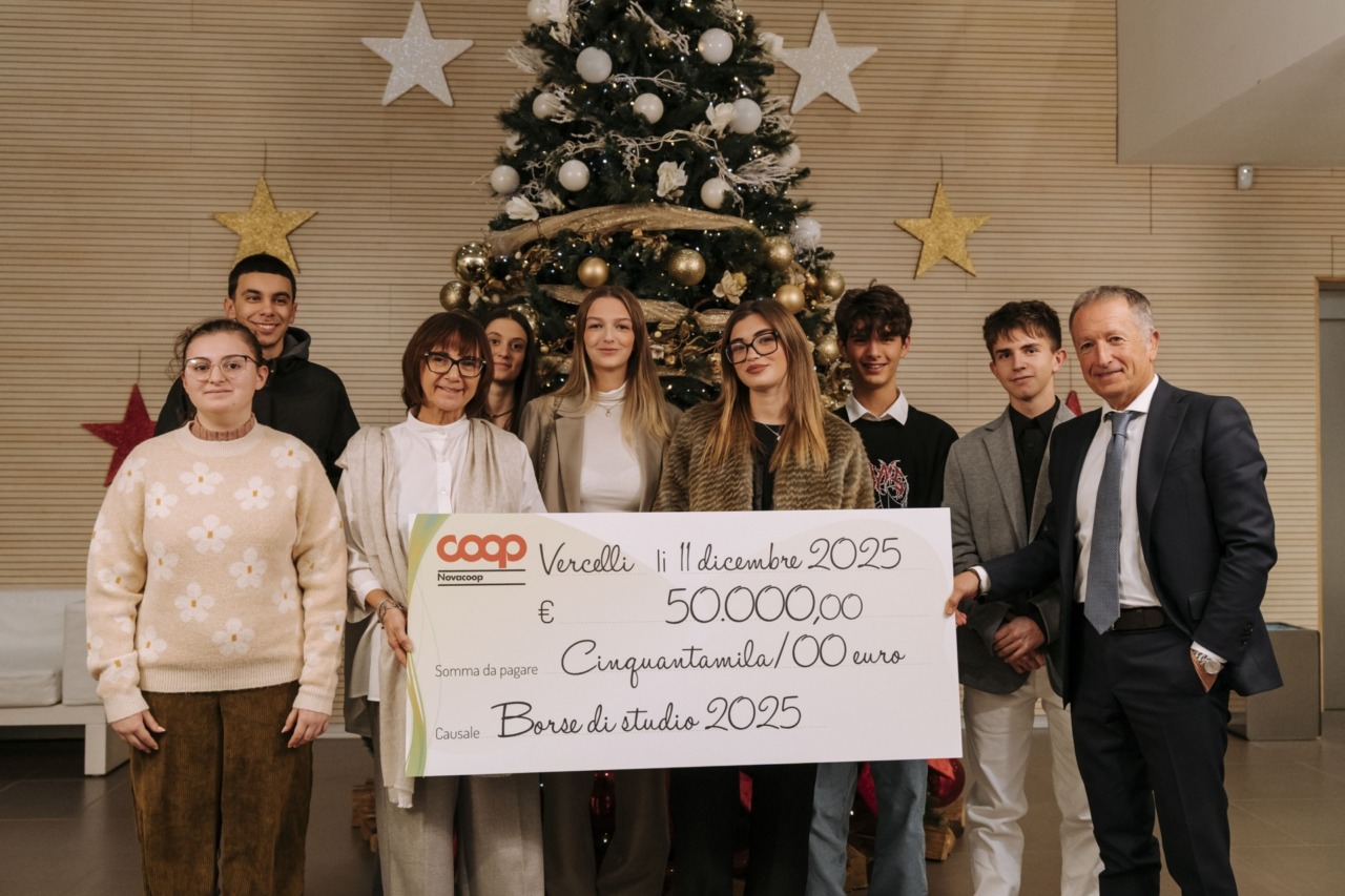 Nova Coop premia 14 studenti del Novarese con le borse di studio 2025