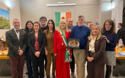 Il Comune ha premiato Ravedoni come Gozzanese Benemerito