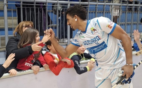 Insulti razzisti a Novara: l’Azzurra Hockey non ci sta e reagisce