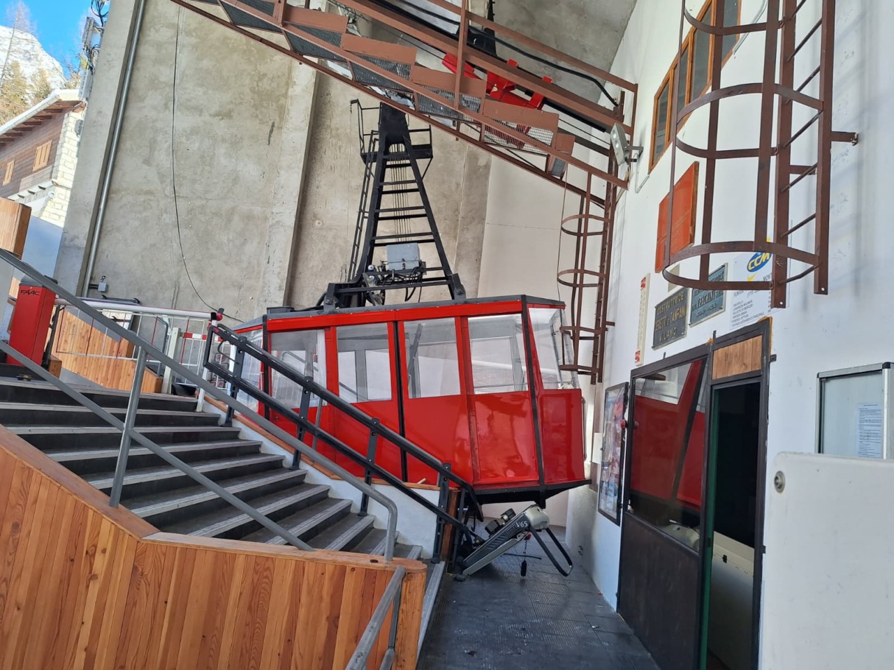 Incidente alla funivia di Macugnaga: impianto sotto sequestro, indaga la Procura