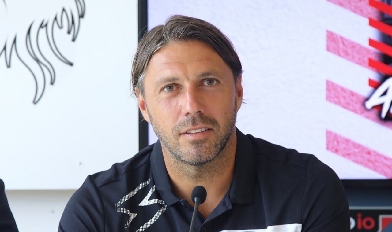 Novara, al via l’era di mister Dossena: domani il primo allenamento