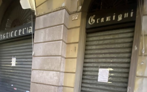 Novara dice addio alla storica pasticceria Gramigni di corso Cavour