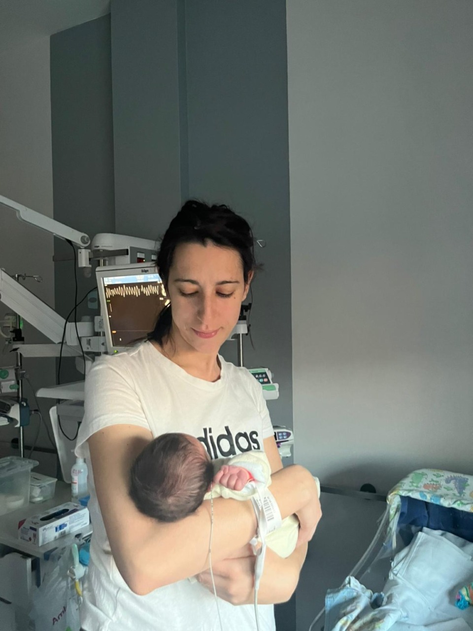 Miracolo a Torino: operata al cervello incinta, mamma e neonato salvi