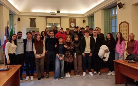 Giovani Fuoriclasse: a Novara un percorso sull’intelligenza artificiale per i giovani