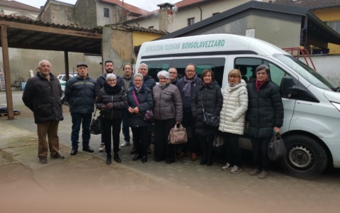 L’appello dell’Associazione Volontari Borgolavezzaro: “Abbiamo bisogno di un nuovo pulmino”