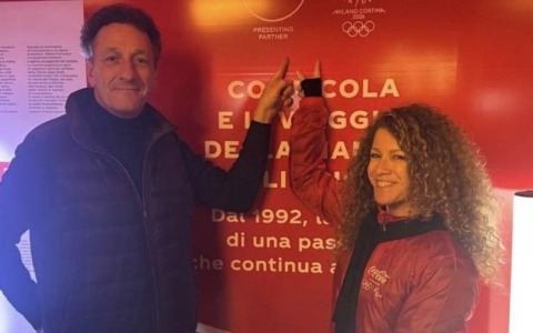 Domani Arona accoglie la Fiamma Olimpica con la Tedofora Aronese Corinna Pogliana