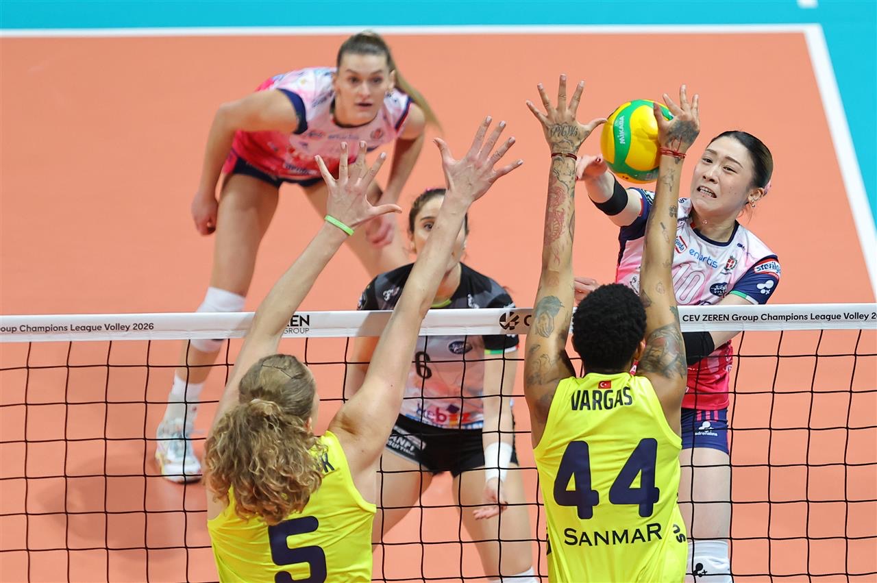 L’Igor sfiora l’impresa a Istanbul, battuta solo al 5° set dal Fenerbahce