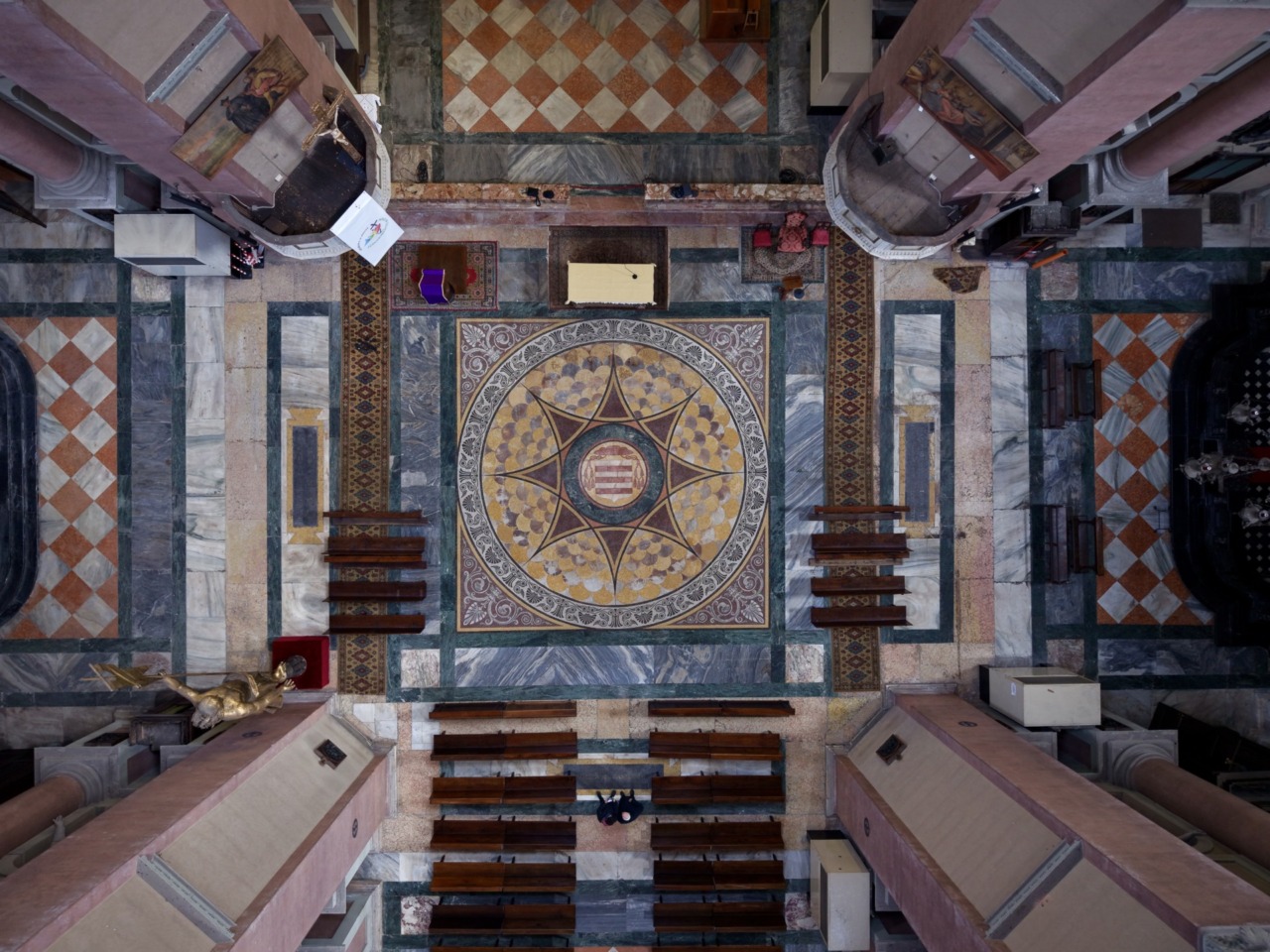 Concluso il restauro della pavimentazione sotto la Cupola di San Gaudenzio