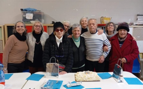 Festa all’Auser Aps Arona per i partecipanti al laboratorio creativo