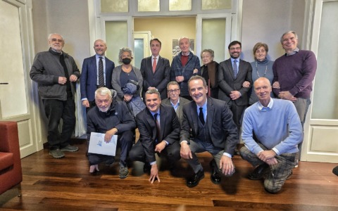 Denti sani a scuola: a Novara il progetto per garantire cure odontoiatriche ai bambini più fragili