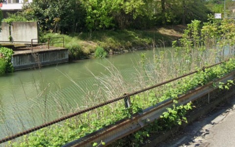 Pattuglia della Polizia Locale di Novara salva 75enne caduta in una canale