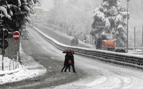 Neve fino in pianura sul Piemonte: il focus nel novarese