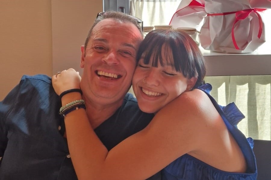 Borgomanero, si getta sotto il treno come la figlia